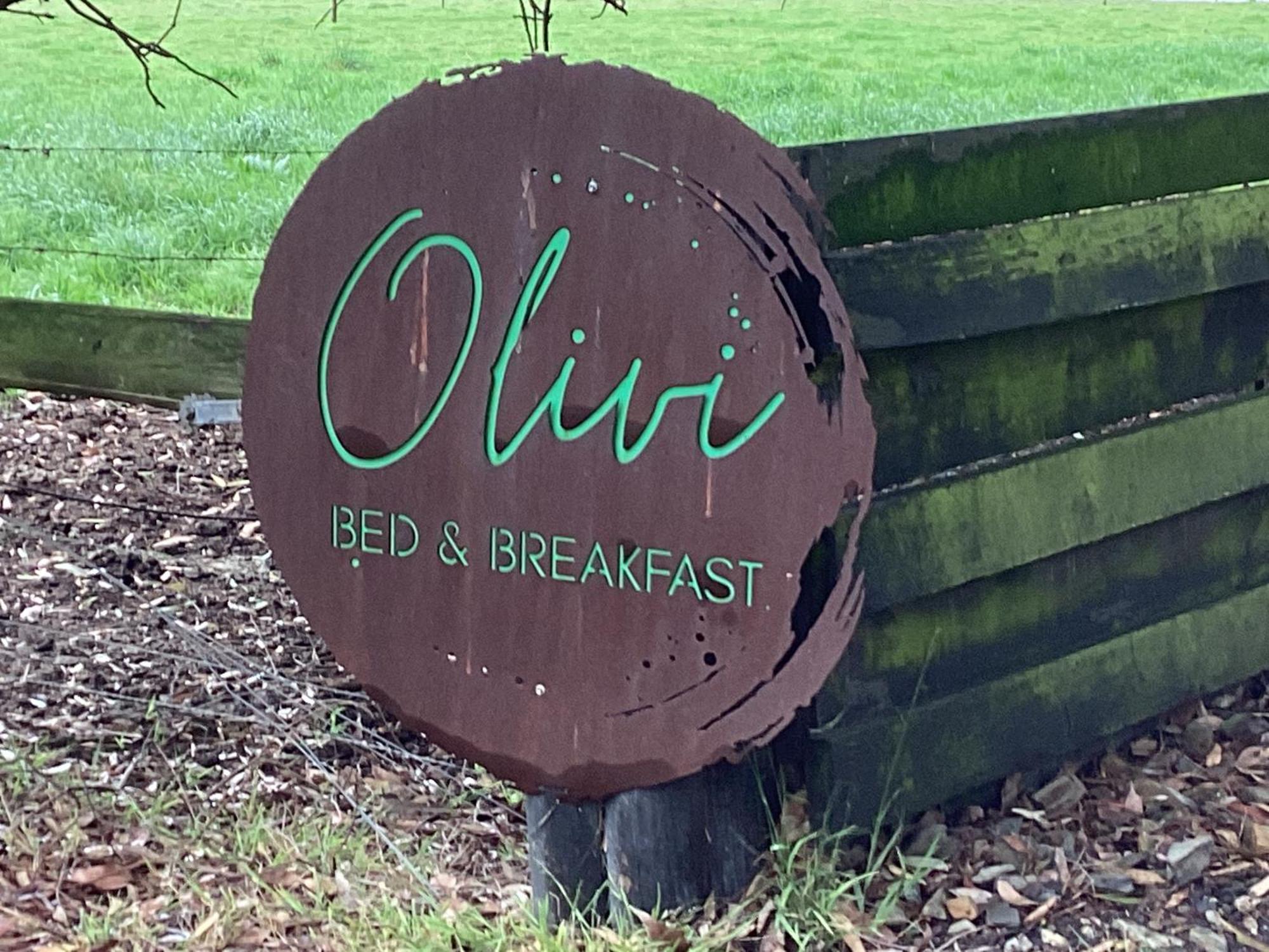 Olivi Bed & Breakfast Яанаки Екстериор снимка